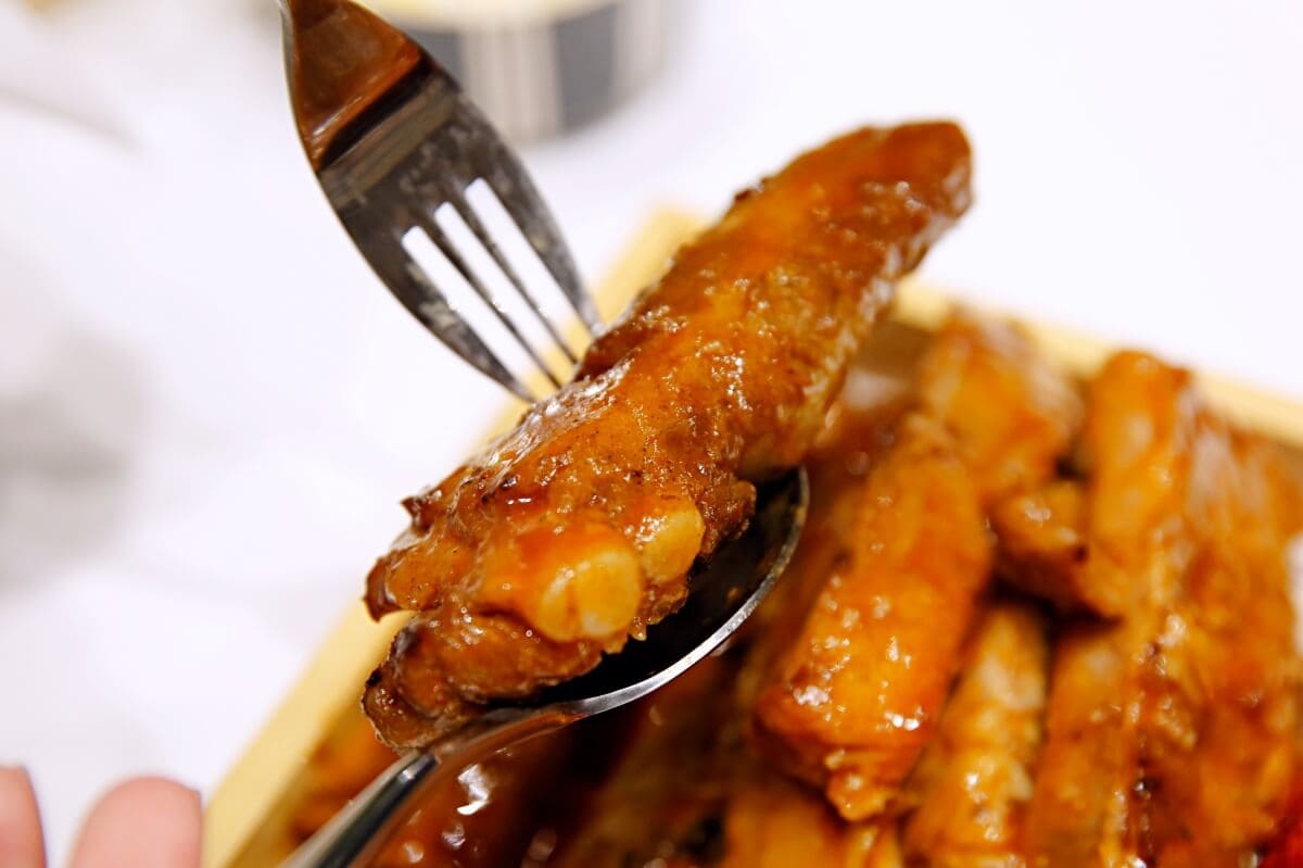 review-easy-ribs-and-wings-by-wine-i-love-you-at-ctw-25