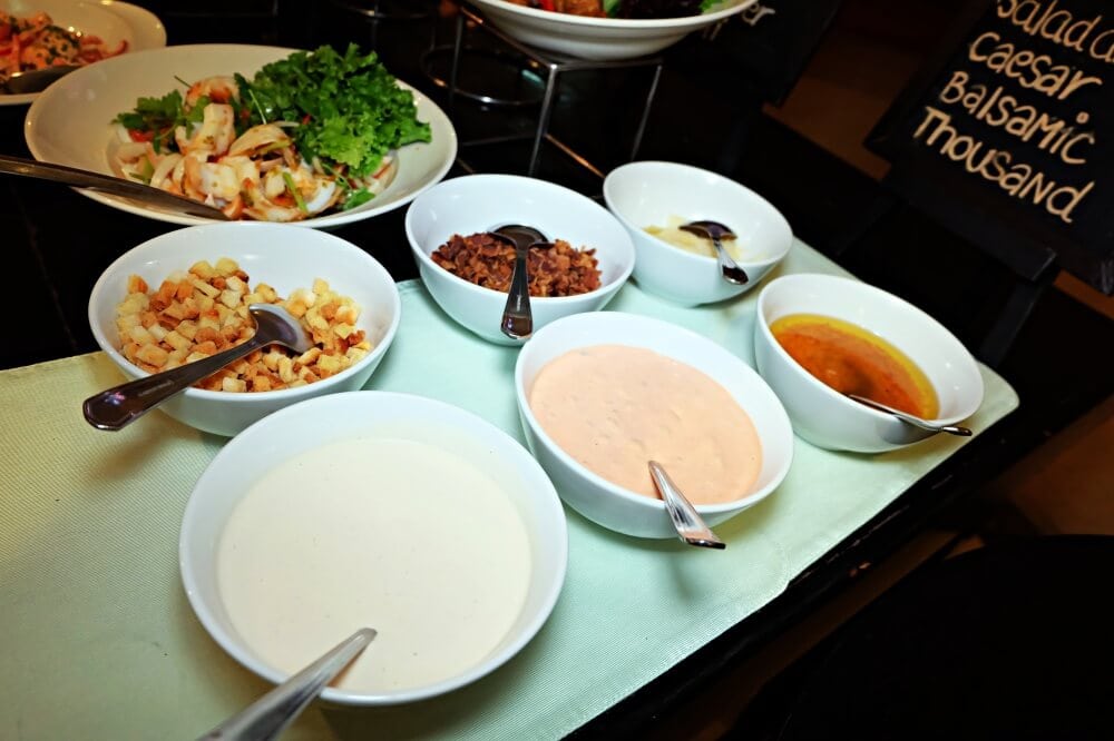 review-landmark-bangkok-roasted-buffet-huntsman-pub24